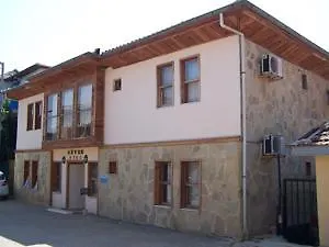 Ξενοδοχείο Guven 3*